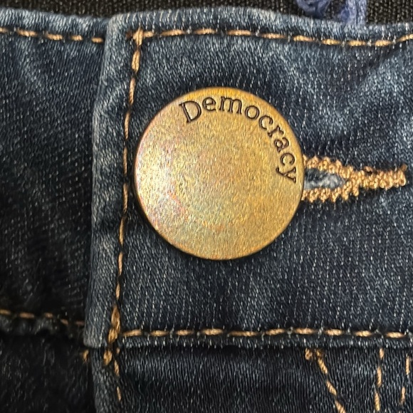 Democracy Women's Blue Jean Shorts - Picture 3 of 6